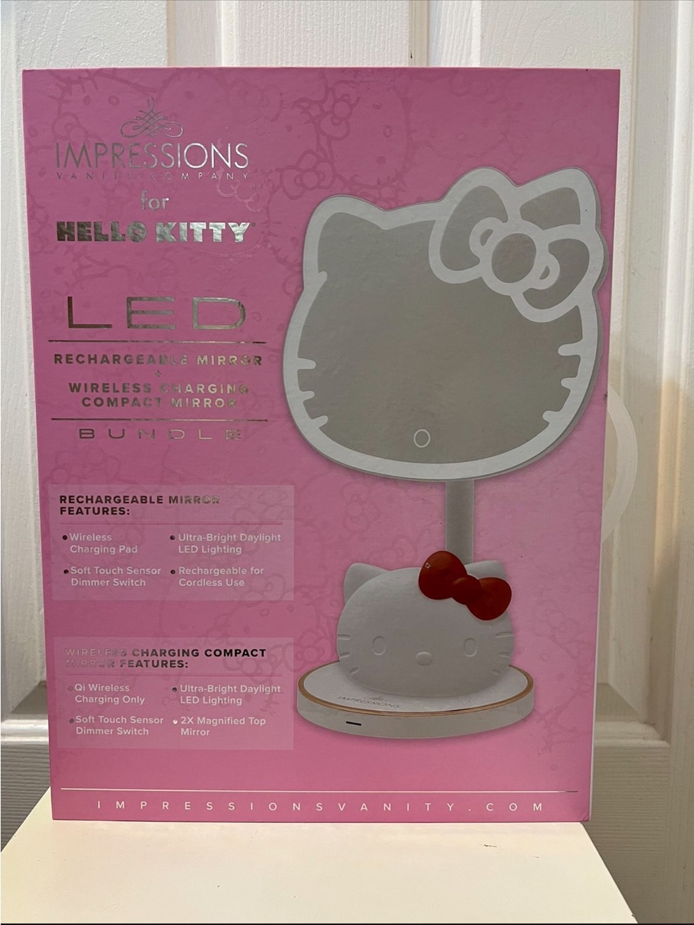 Brand New Impressions Hello Kitty LED Mirror And Compact